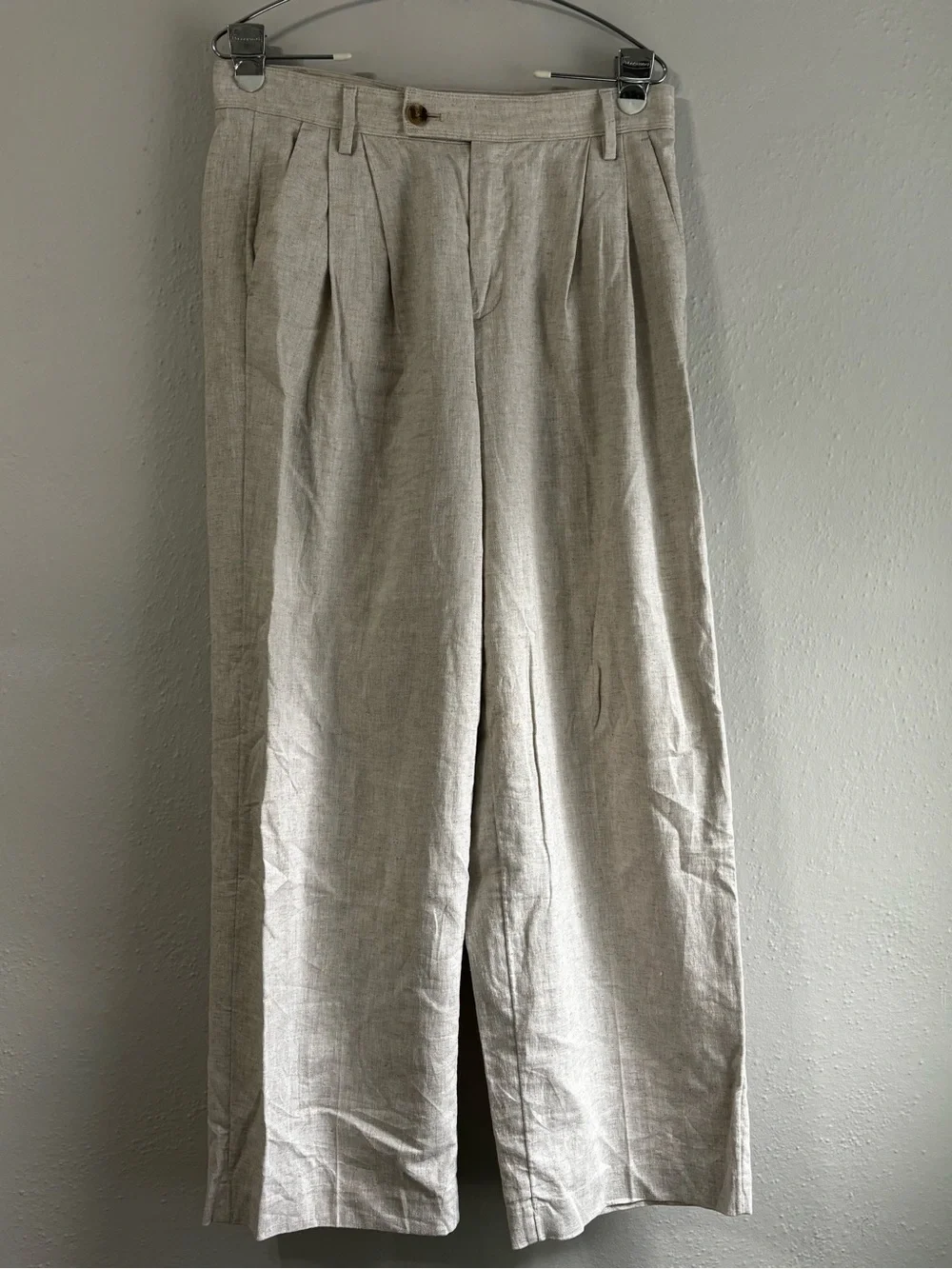 Women’s Light Beige Pleated Linen Trousers
